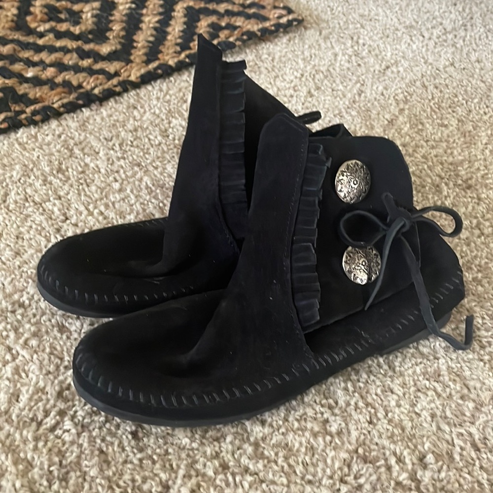 Minnetonka Mocs. Worn a few times.